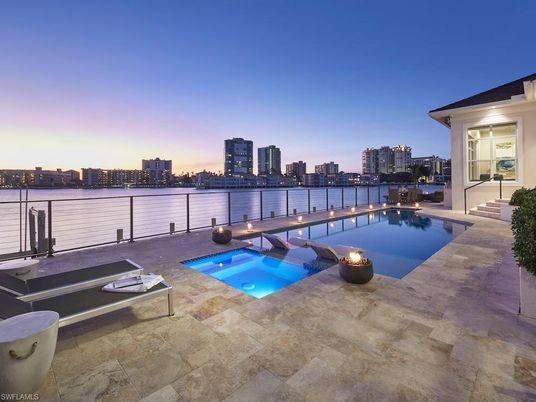 Exterior, Pool, Water