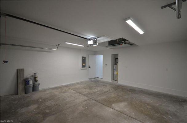 Garage, Interior