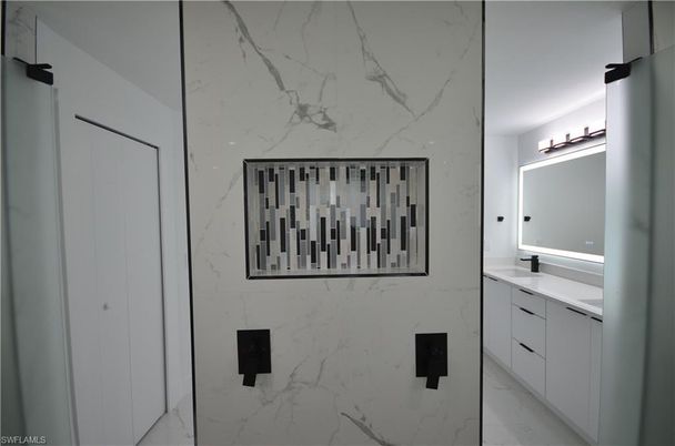 Bathroom, Interior, Marble, Marble Walls