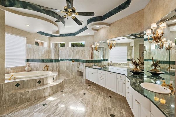 Bathroom, Dual Sink Vanities, Interior, Recessed Lighting