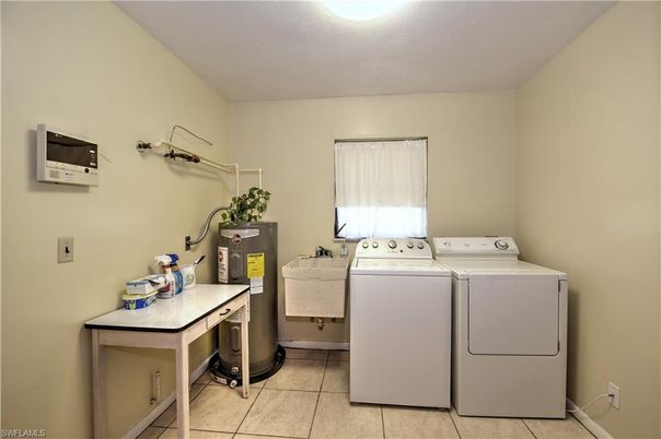 Interior, Washer