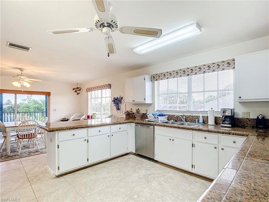 Dining room, Interior, Kitchen