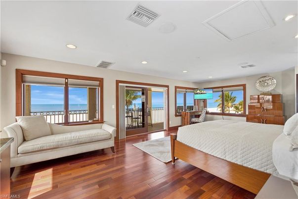 Bedroom, Interior, Recessed Lighting, Water, Wood Texture Flooring