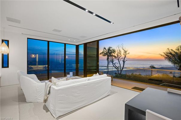 Interior, Living room, Pendant Lights, Recessed Lighting, Water