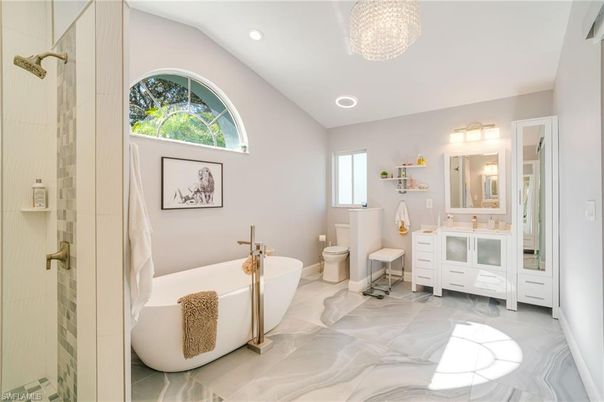 Bathroom, Dual Sink Vanities, Free Standing Baths, Interior, Marble, Recessed Lighting