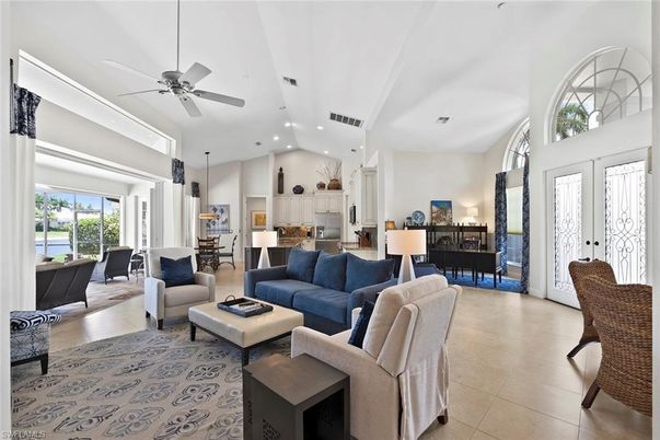 Dining room, Interior, Kitchen, Living room, Recessed Lighting