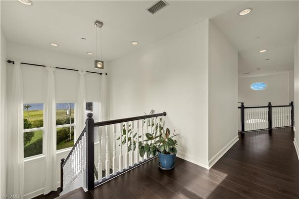 Interior, Pendant Lights, Recessed Lighting, Wood Texture Flooring