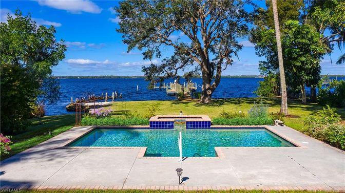 Exterior, Lake, Pool, Water