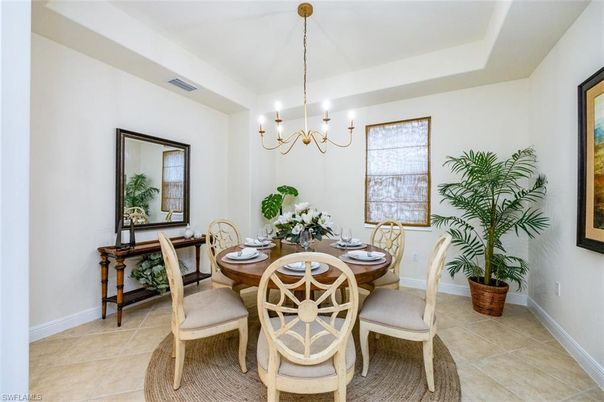 Chandelier, Dining room, Interior
