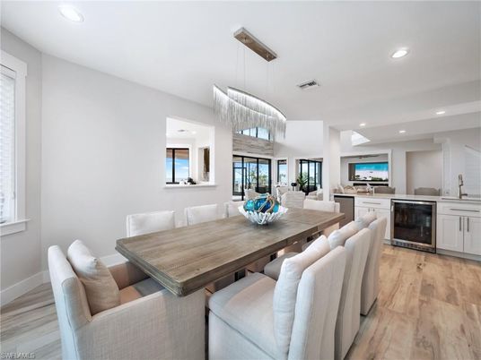 Chandelier, Dining room, Interior, Kitchen, Recessed Lighting, Wood Texture Flooring