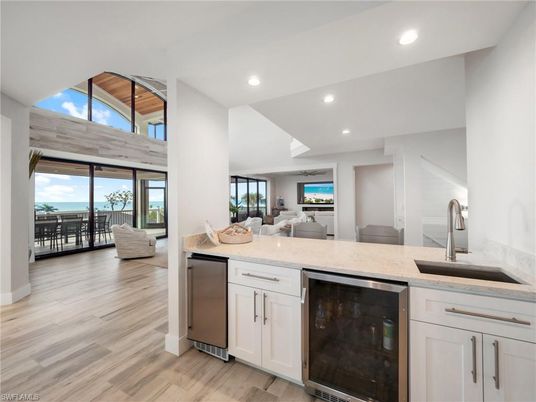 Dining room, Interior, Kitchen, Living room, Recessed Lighting, Wood Texture Flooring