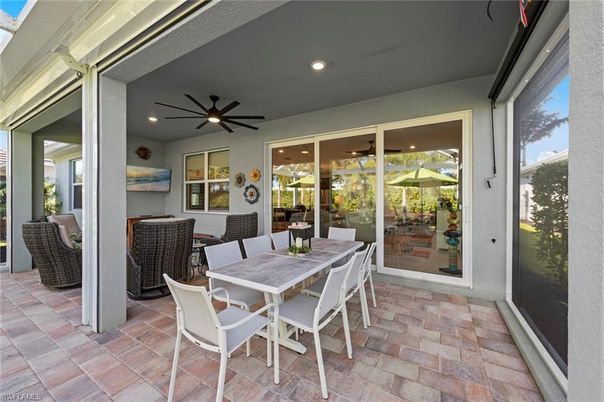 Dining room, Interior, Recessed Lighting