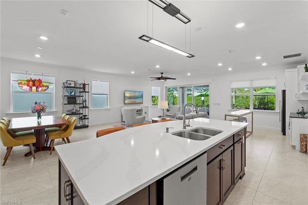 Dining room, Interior, Kitchen, Recessed Lighting