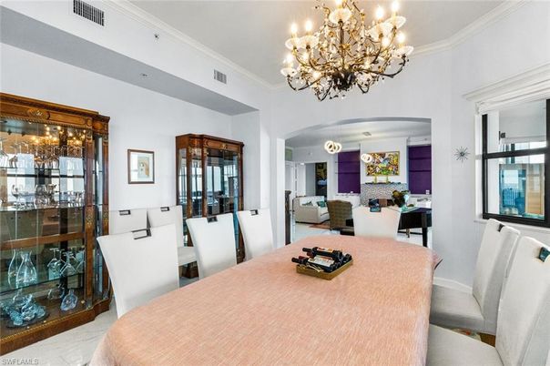 Chandelier, Dining room, Interior, Living room