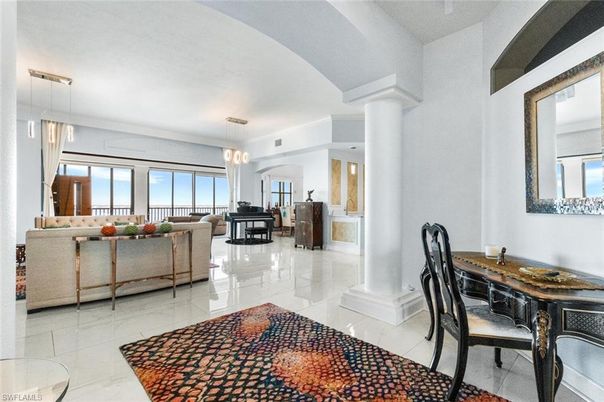 Dining room, Interior, Living room, Pendant Lights, Piano