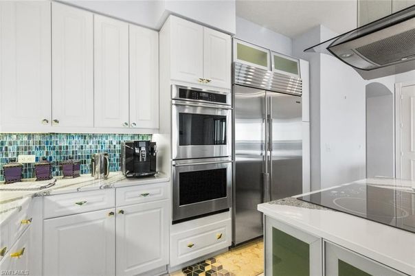 Interior, Kitchen, Stainless Steel Appliances
