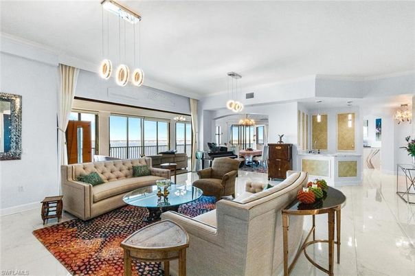 Dining room, Interior, Living room, Pendant Lights
