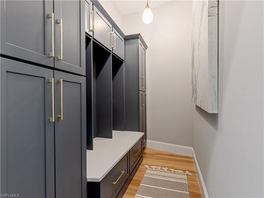 Interior, Pendant Lights, Walk-in Closets, Wood Texture Flooring