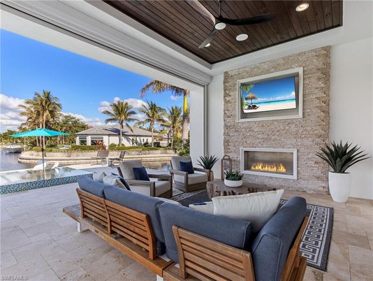 Exterior, Fireplace, Pool