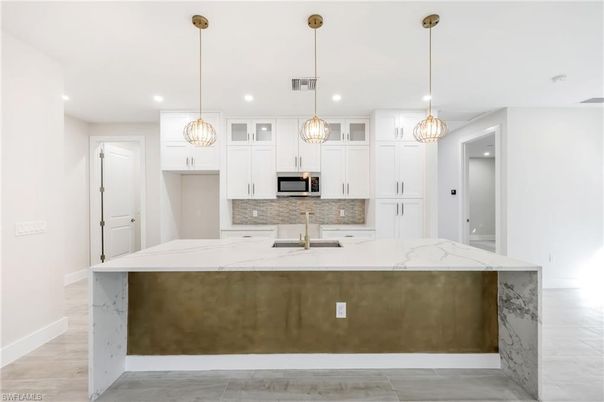 Interior, Kitchen, Pendant Lights, Recessed Lighting, Stainless Steel Appliances