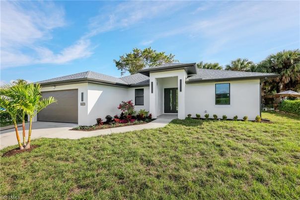 Attached, Backyard, Exterior, Facade, Ranch