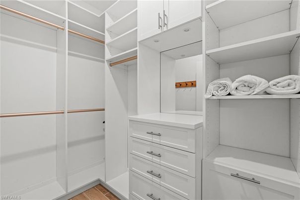Interior, Walk-in Closets, Wood Texture Flooring