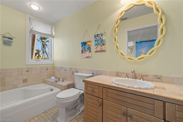 Bathroom, Interior, Recessed Lighting, Tile Countertops