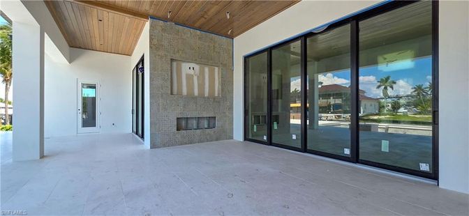 Exterior, Fireplace
