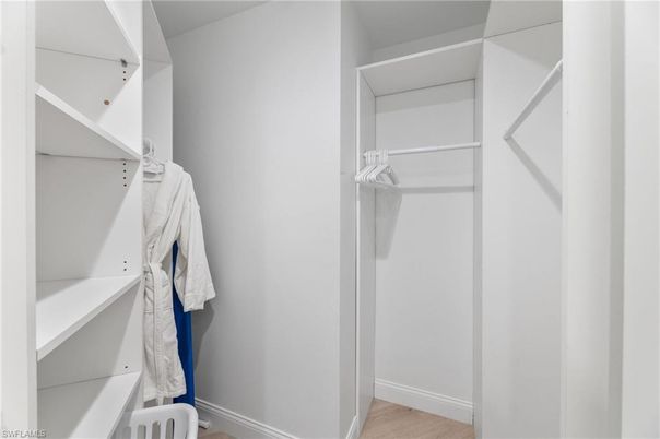 Interior, Walk-in Closets, Wood Texture Flooring