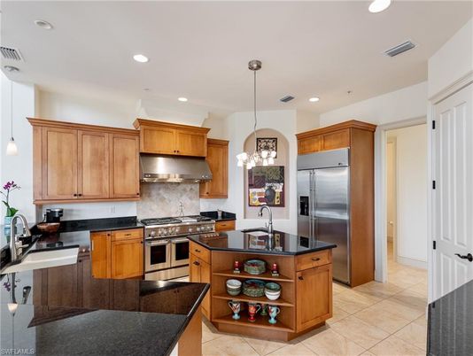Interior, Kitchen, Pendant Lights, Recessed Lighting, Stainless Steel Appliances