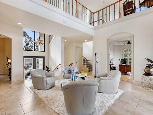 Interior, Living room, Pendant Lights, Recessed Lighting