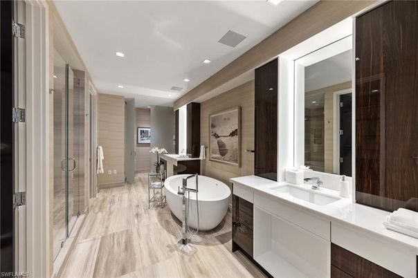 Bathroom, Dual Sink Vanities, Free Standing Baths, Glass Shower, Interior, Recessed Lighting