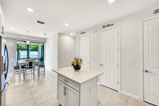 Dining room, Interior, Kitchen, Pendant Lights, Recessed Lighting