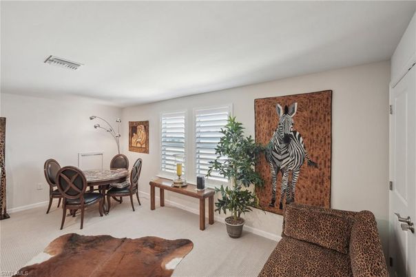 Dining room, Interior