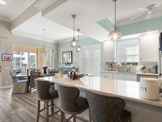 Dining room, Interior, Kitchen, Pendant Lights, Recessed Lighting, Wood Texture Flooring