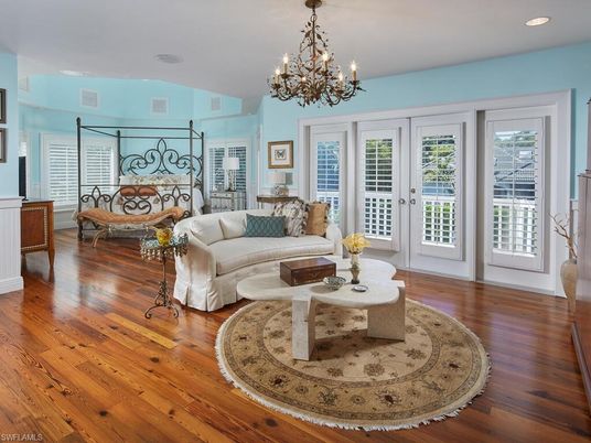 Chandelier, Interior, Living room, Recessed Lighting, Wood Texture Flooring