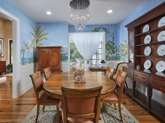 Chandelier, Dining room, Interior, Recessed Lighting, Wood Texture Flooring