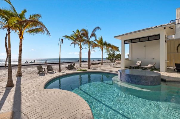 Exterior, Pool, Water