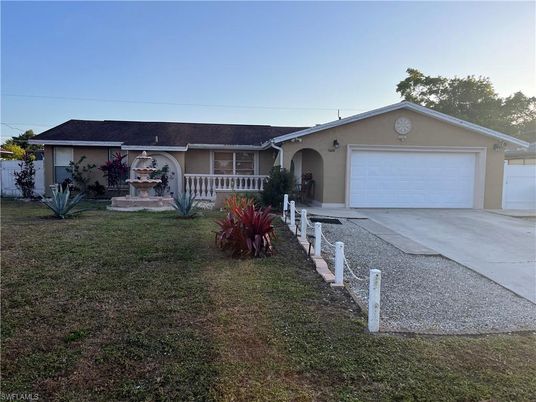 Attached, Backyard, Exterior, Facade, Ranch