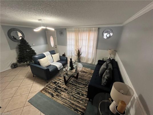 Interior, Living room, Pendant Lights