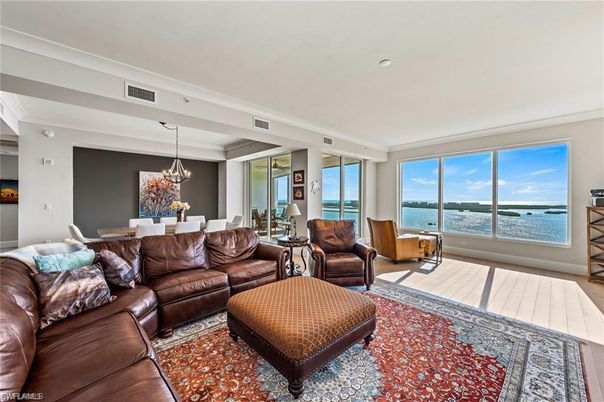 Chandelier, Dining room, Interior, Living room, Recessed Lighting, Water, Wood Texture Flooring