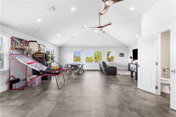 Dining room, Interior, Recessed Lighting