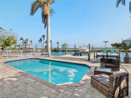 Exterior, Lake, Pool, Water