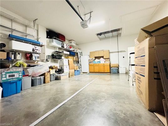 Garage, Interior