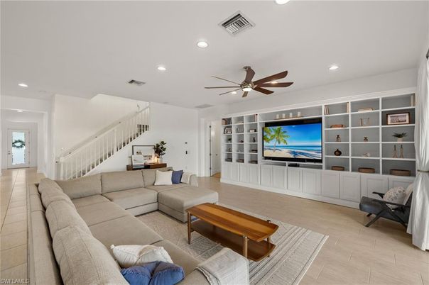 Interior, Living room, Recessed Lighting, Wood Texture Flooring