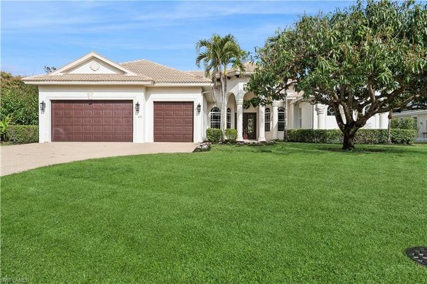 Attached, Backyard, Exterior, Facade, Mediterranean