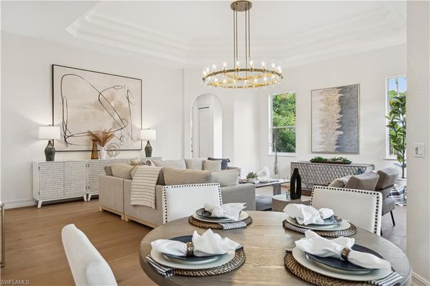 Chandelier, Dining room, Interior, Living room, Pendant Lights, Wood Texture Flooring