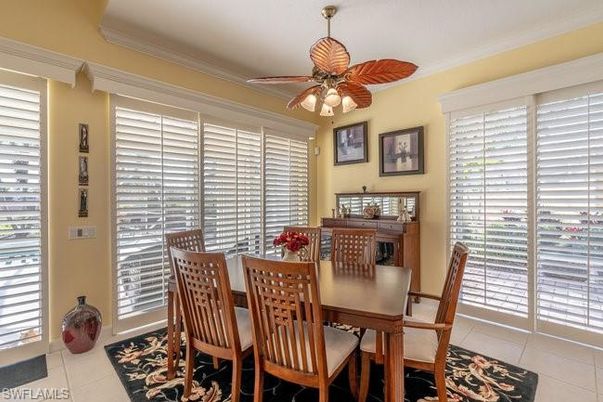 Dining room, Interior