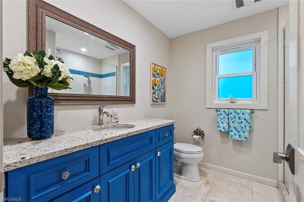 Bathroom, Interior, Recessed Lighting