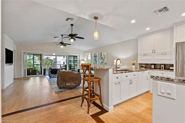 Interior, Kitchen, Living room, Pendant Lights, Recessed Lighting, Wood Texture Flooring